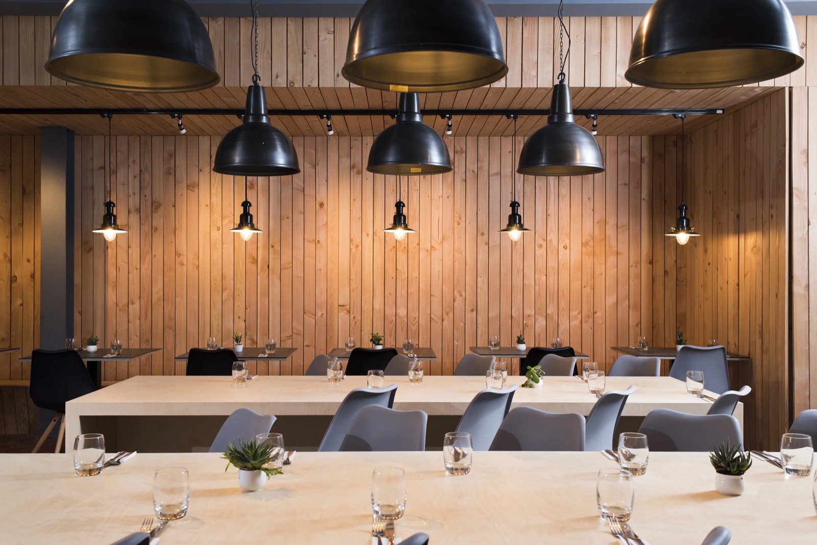 The timber lined dining room at Autumn Yard