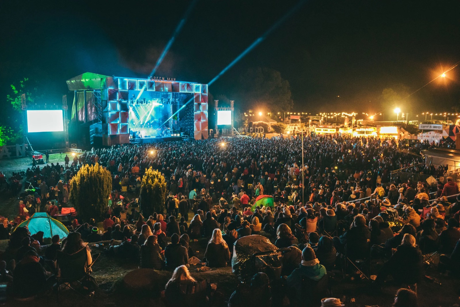 The Mountain Stage at dusk with the crowd
